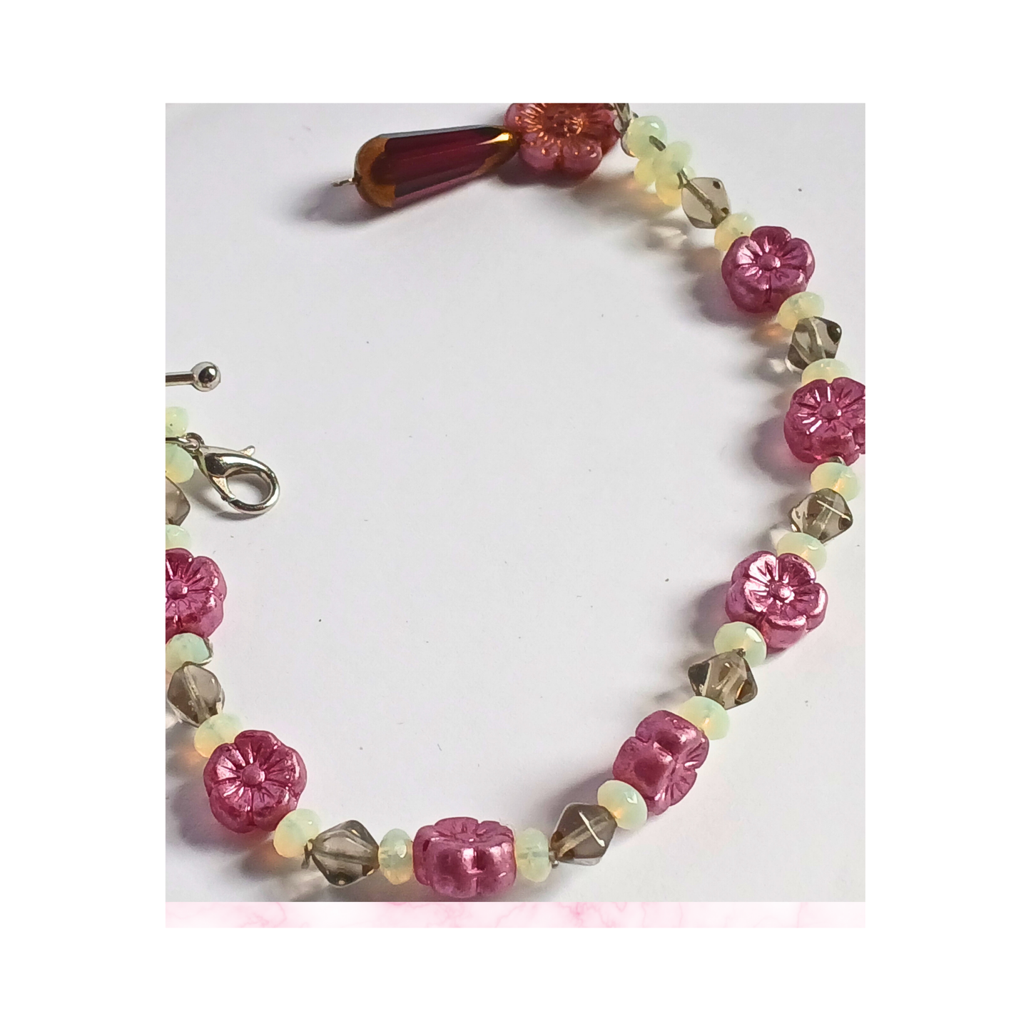 Gorgeous flower accent bracelets size 7: Handmade Fashion Jewelry