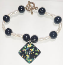 Load image into Gallery viewer, Chic Charm Black and white charm bracelet