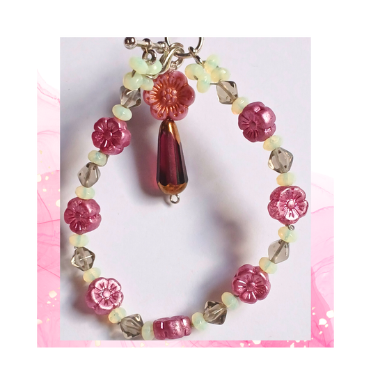 Gorgeous flower accent bracelets size 7: Handmade Fashion Jewelry